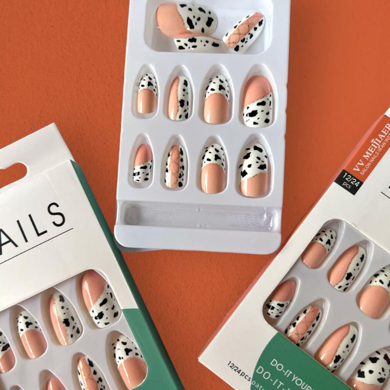 12 PCS KUKU GAYA MOTIP RUNCING / FAKE NAILS FASHION TERLARIS / FRE LEM ( variasi D )