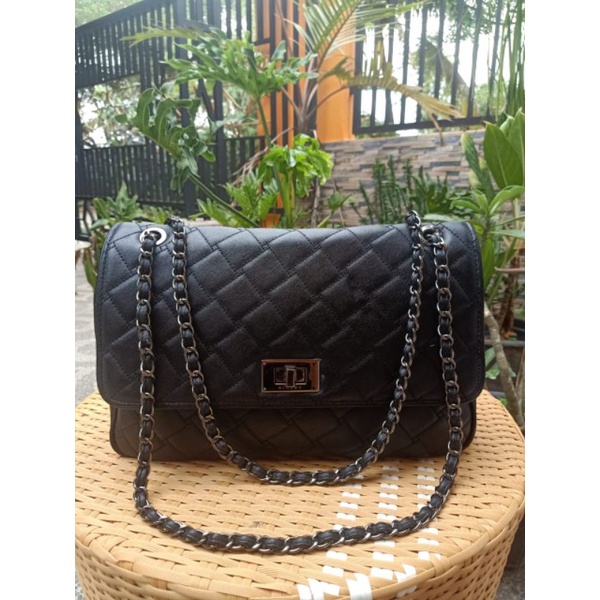 TAS SISLEY RANTAI