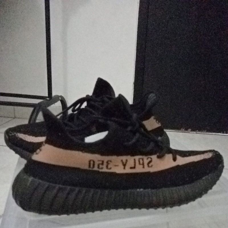 yeezy oreo v2