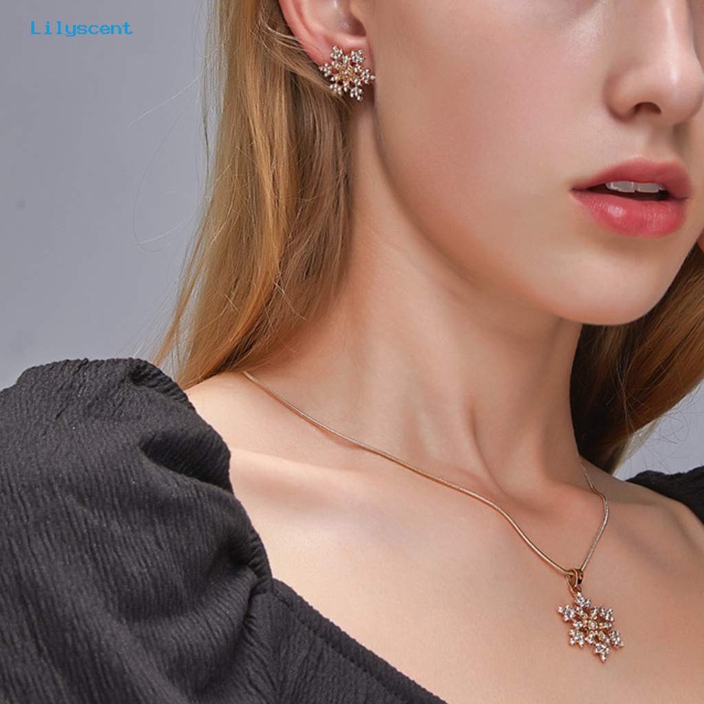 [LS] 1set Ear Studs Glitter Anti Alergi Elegan Temperamen Bentuk Snowflake Berlian Imitasi Anting Kalung Perhiasan Aksesori