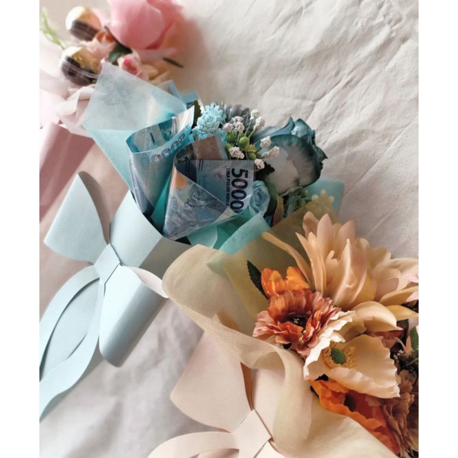 Ready buket cokelat bunga uang artificial surabaya