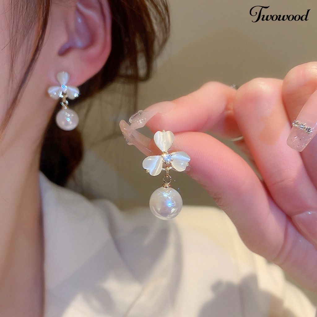 Twowood 1pasang Anting Stud Dainty Elegan Temperamen Gaya Perancis Mutiara Imitasi Opal Bunga Wanita Drop Earrings Perhiasan Aksesoris