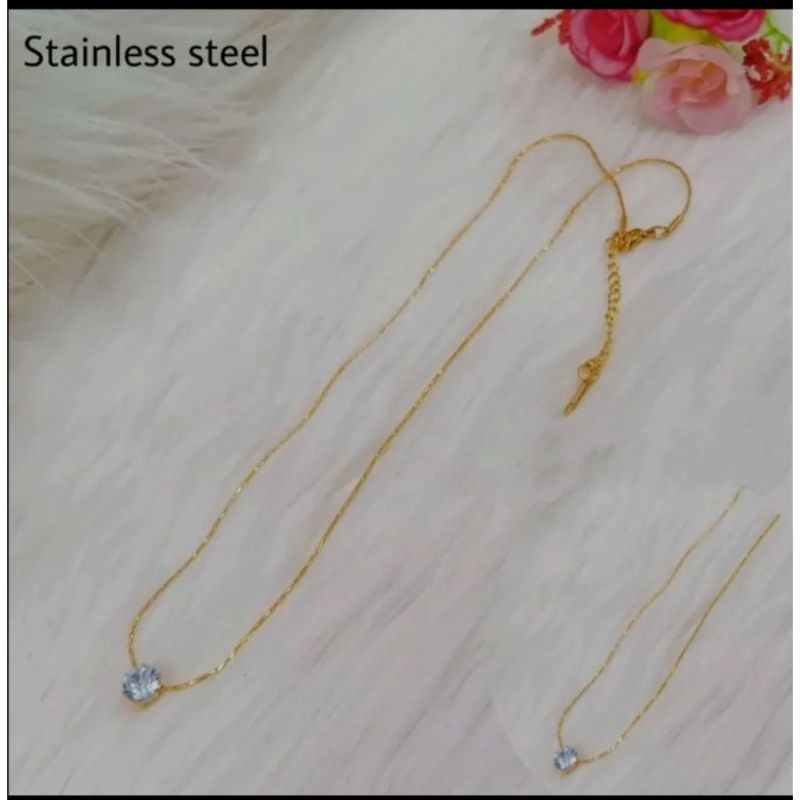 Kalung Wanita Titanium / Kalung Wanita Korea Permata Kristal / Kalung Simple Kekinian