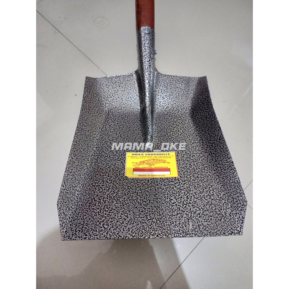 Sekop Crocodile Gagang Kayu Coating Hammertone