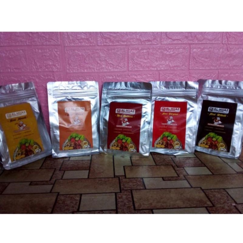 

Beras Basmati + Bumbu Kemasan 1 KG