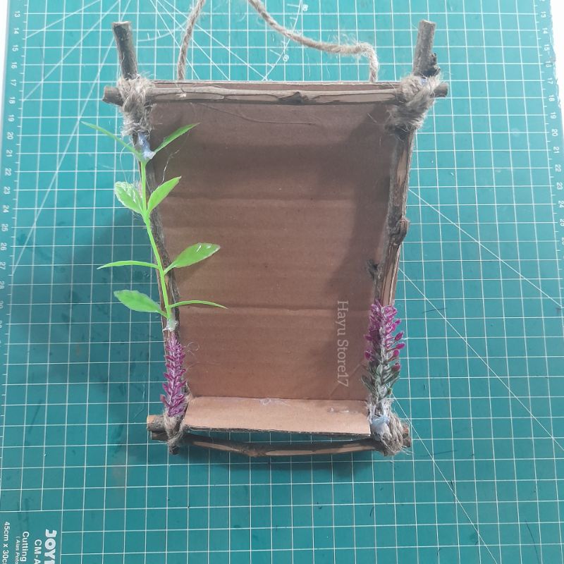 Bingkai foto ranting kayu / Bigkai ranting