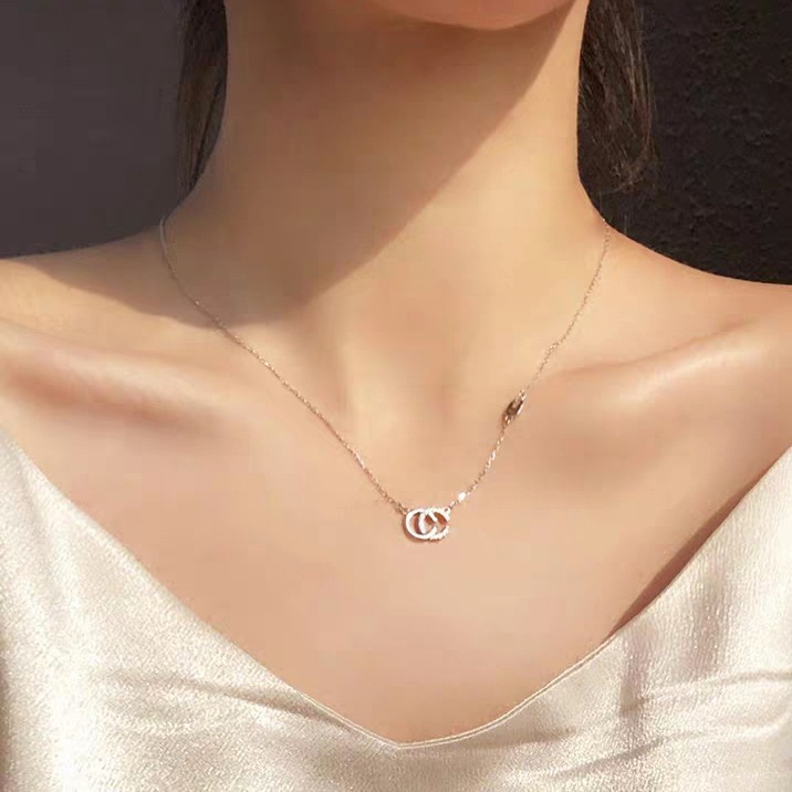 Kalung Rantai Klavikula Pendek Desain Huruf C Ganda Gaya Korea Anti Pudar Hypoallergenic