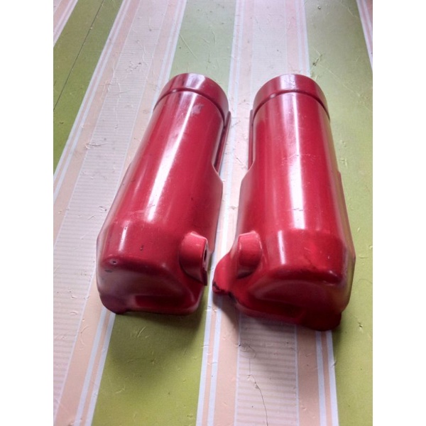 Cover tutup spakbor depan tutup shock depan Yamaha Force1 f1 f1z foswan poswan crypton sigma merah o