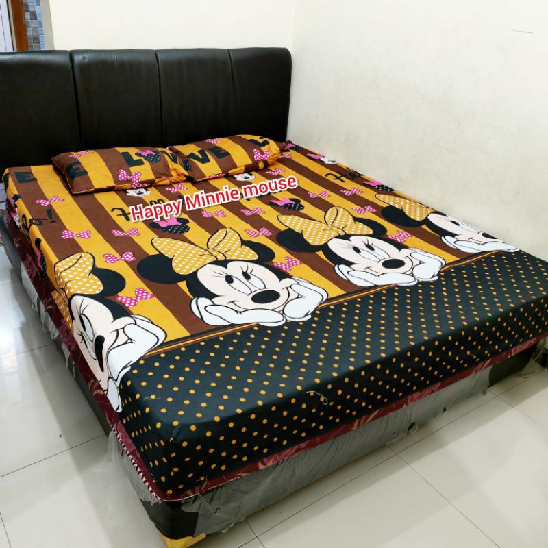 Sprei Homemade Happy Minnie Mouse