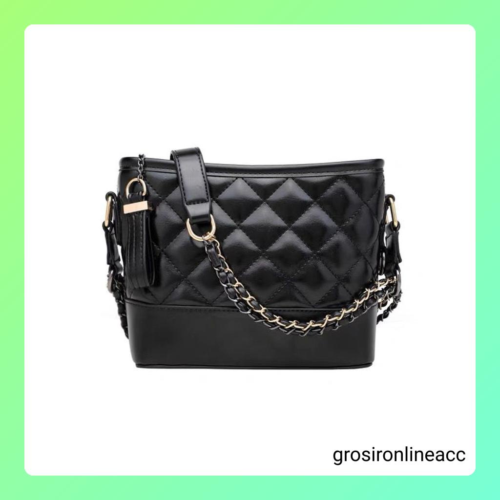 NEW Tas Kulit Wanita Selempang FT64 Kulit hitam cantik elegan rantai 19 x 7.5 x 13 cm