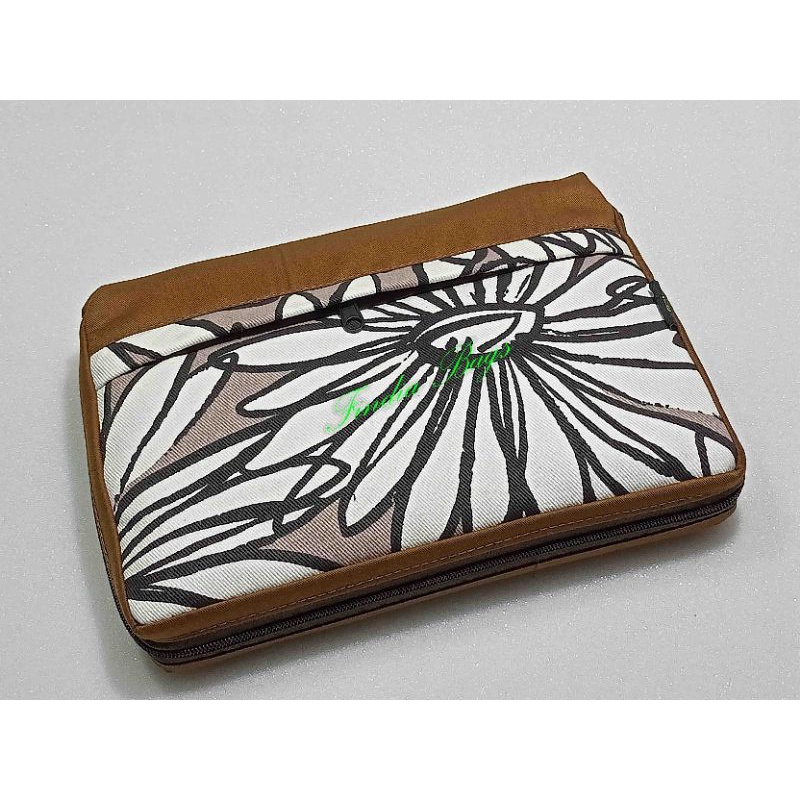 

SAMPUL/COVER Al Quran Makna Jumbo+saku alat tulis, Alquran ukuran A5, A6, B6, Hadist Himpunan