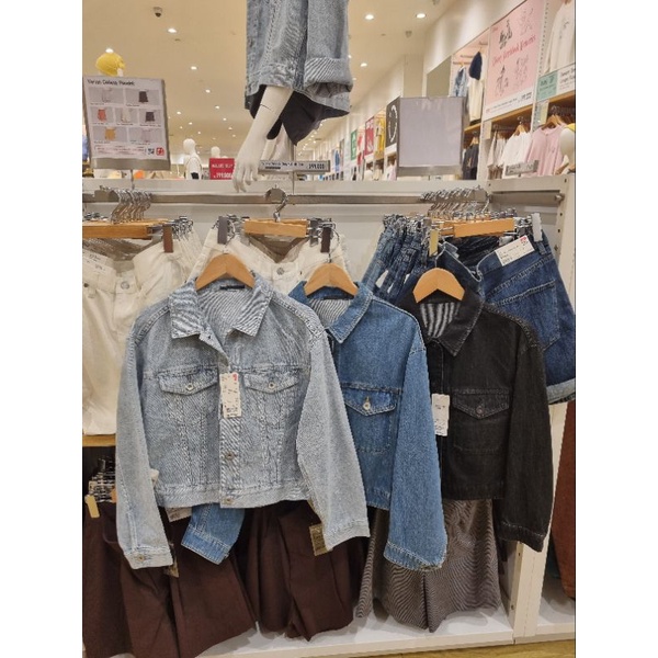 Uniqlo Jaket Crop Denim Sale