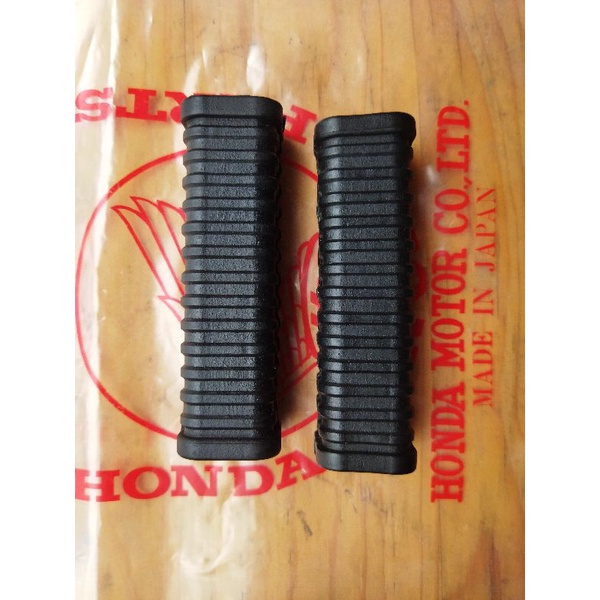 Karet fostep step belakang CB100 S90 CB125 TWIN original NOS