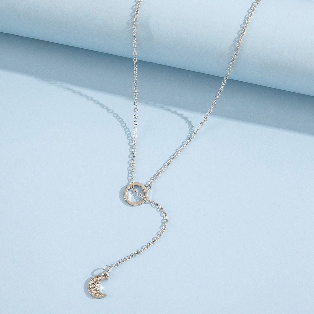 Temperamen Desain Minoritas Bulan Kalung Wanita Kepribadian Serbaguna Perak Pendek Sederhana Berlian Bulan Sabit Kalung