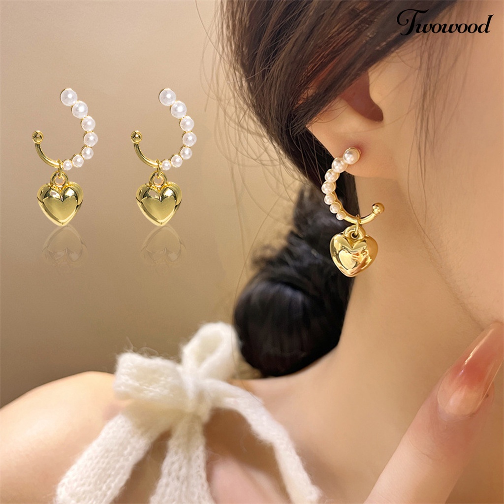 Twowood 1pasang Drop Earrings Temperamen Elegan Mutiara Imitasi Terang Kilau Geometris Hias Hadiah Wanita Romantis Hati Liontin Stud Earrings Perhiasan Untuk Pakaian Sehari-Hari