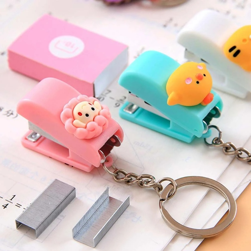 [HOT Sale] Portable Kartun Hewan Lucu File Organizer Mini Stapler Dengan Gantungan Kunci Perlengkapan Sekolah Siswa Alat Pengikat Kantor Pengikat Kertas Binder Warna Macaron Kawaii