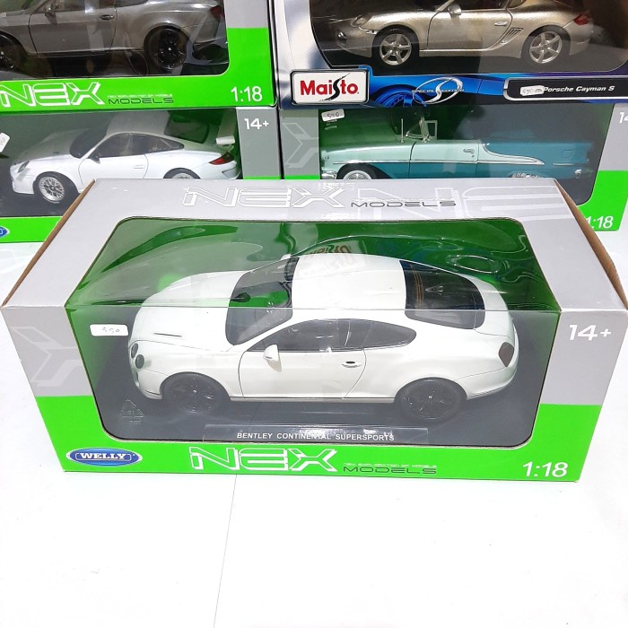Diecast Mobil Bentley Continental Supersports Die-Cast Welly 1:18 - Putih