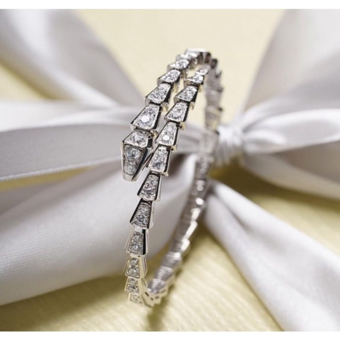 Gelang Serpenti Viper Slim 3.59 Ct Eco Diamond Platinum 950