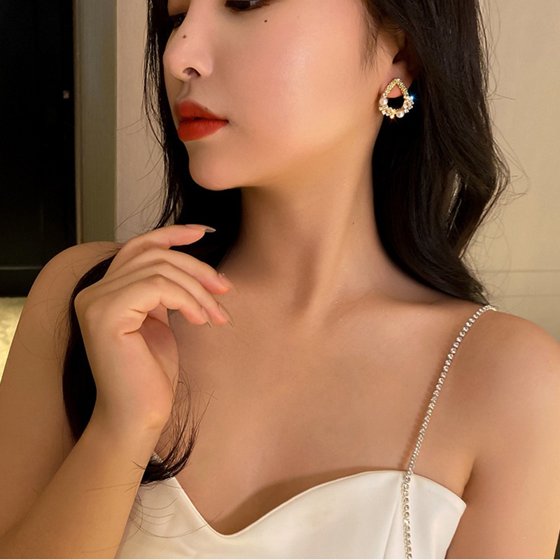 S925 Jarum Perak Desain Temperamen Korea Merasakan Sederhana Bunga Tetesan Air Niche Influencer Anting Earrings Wanita