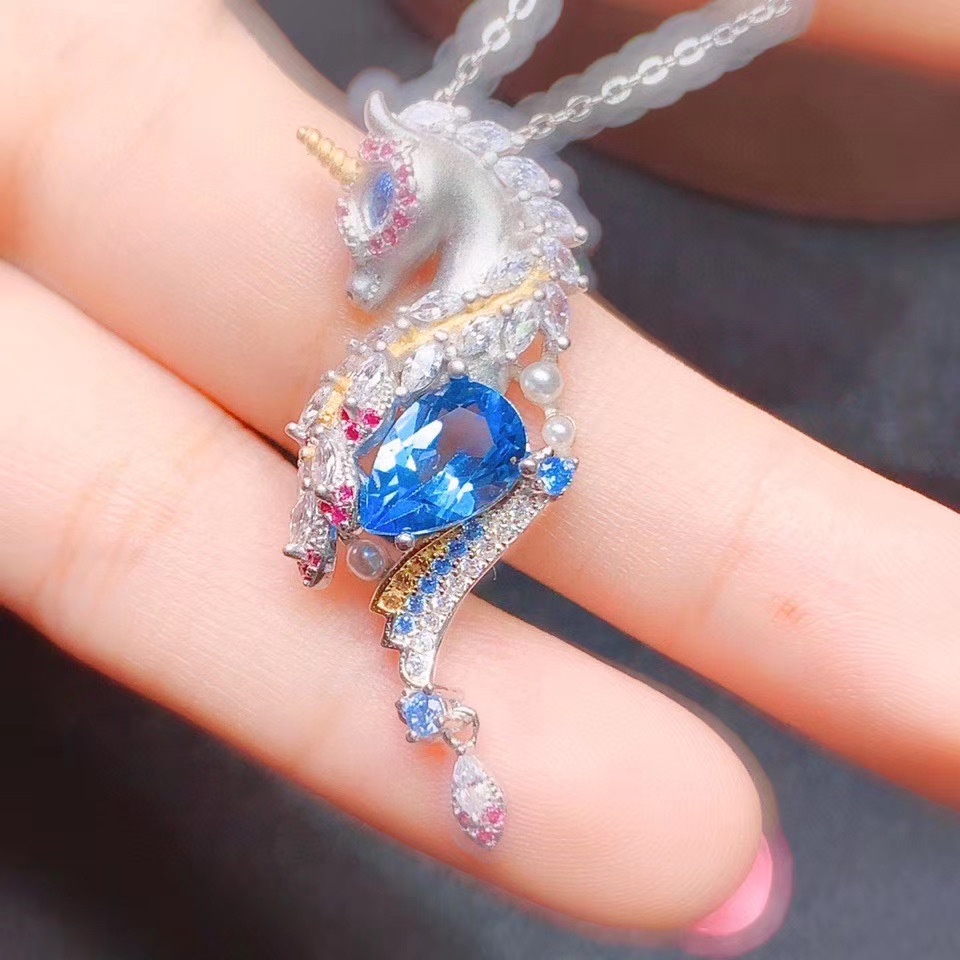 Goldkingdom Fashion Perhiasan Aksesoris Ready Stock Mewah Super Berkilau Swiss Biru Tetesan Air Imitasi Alami Topaz Liontin Berlapis Perak Unicorn Amethyst Pendant