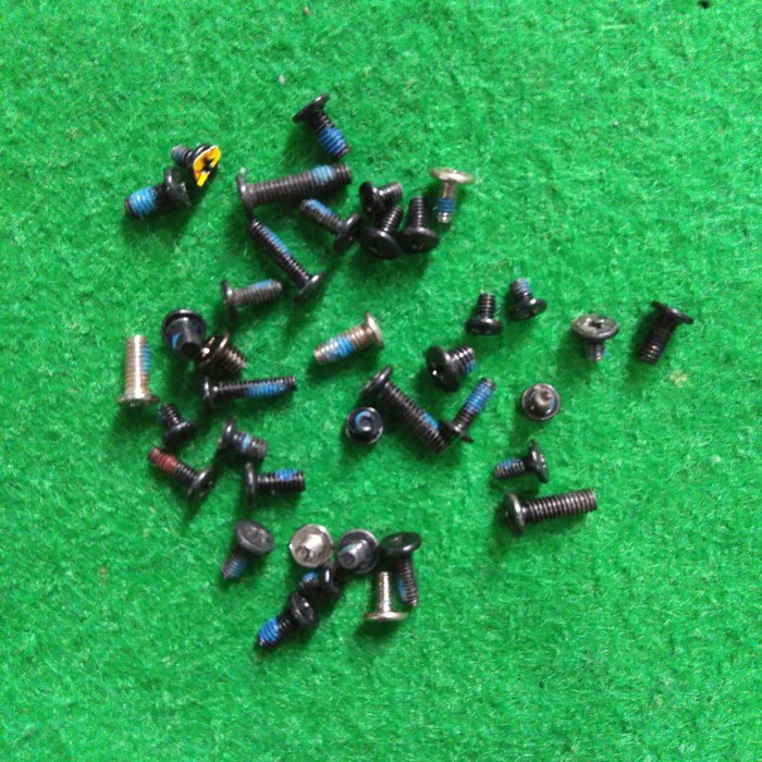 baut set Laptop Asus X45u