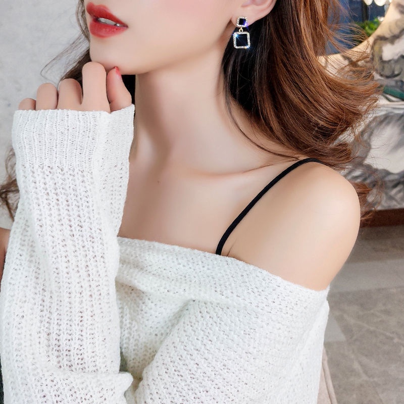 Atmosfer Anting Hitam Temperamen Perempuan Korea Sederhana Anting Bergerak Berlian Sterling Silver Earrings