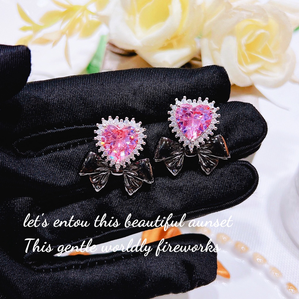 Goldkingdom Aksesoris Perhiasan Fashion Ready Stock Niche Desain: Gelap Romantis Sailor Moon Pink Love Heart Black Bow Stud Earrings Super Peri Pink Berlian Bentuk Hati