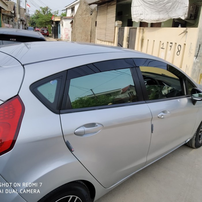 Talang Air Mobil Ford FIESTA Slim 3M