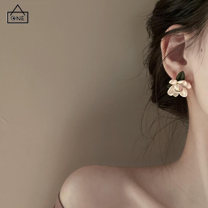 COD❤️Anting Stud Bentuk Bunga Korea Fashion Sederhana Gaya Untuk Wanita-A.one