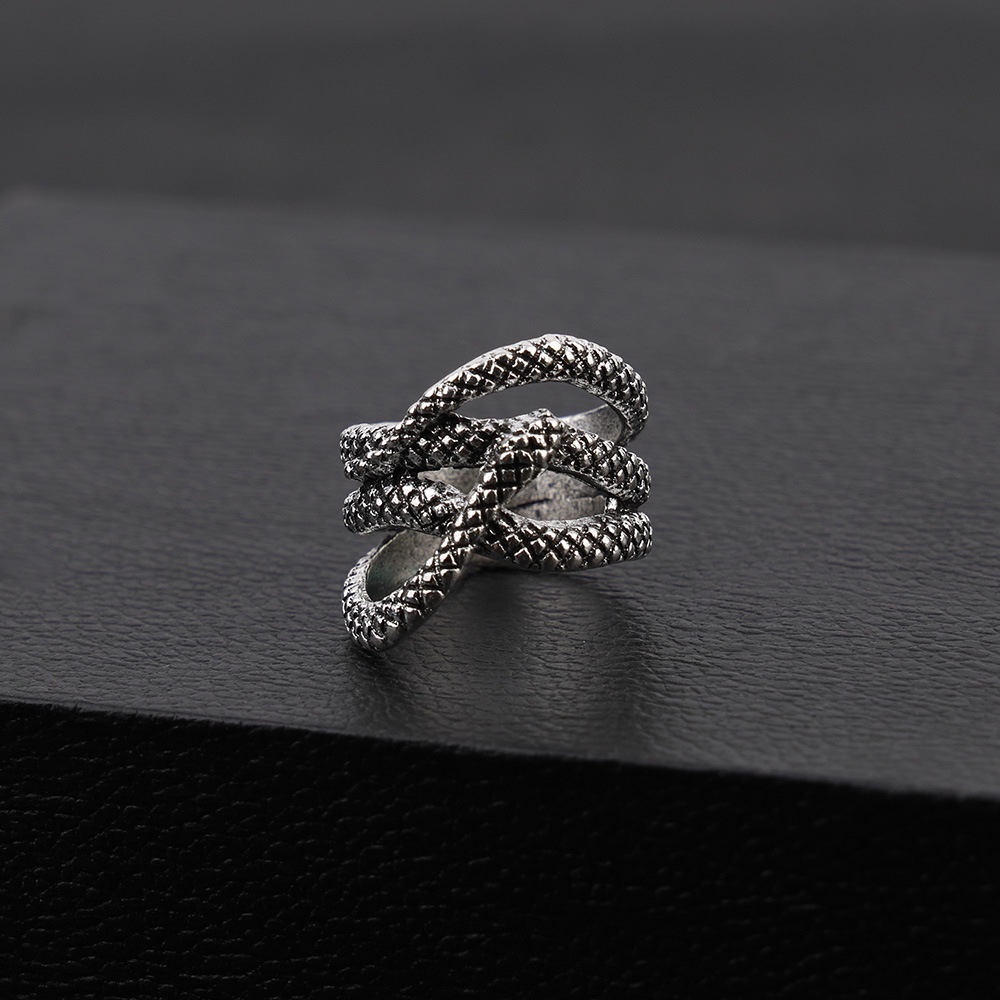 Cincin Gaya Eropa-Amerika Individual Pria Multi-Ukuran Ornamen Tangan Berlebihan Retro Perak Ular Ring