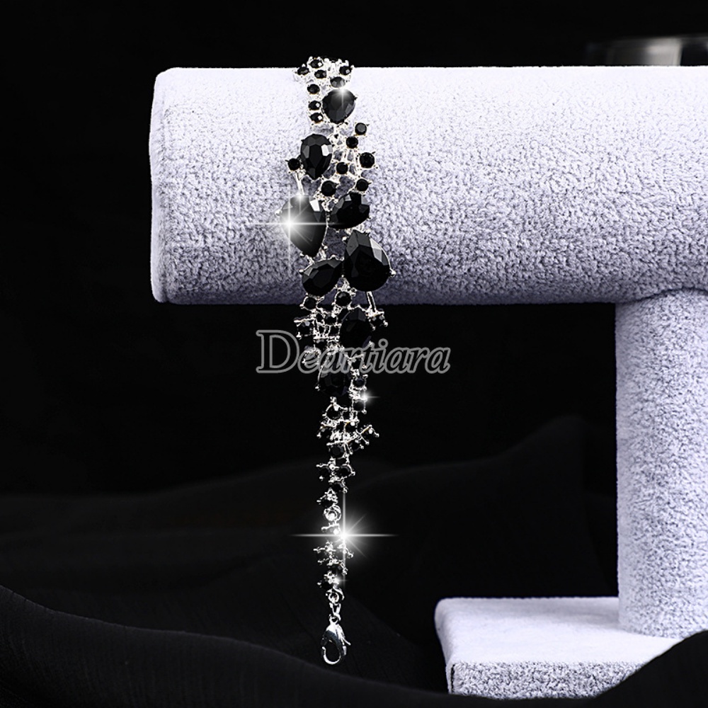 Water Drop Super Flash Kalung Pengantin Tiga Potong Berlian Air Kristal Pendek Set Perhiasan