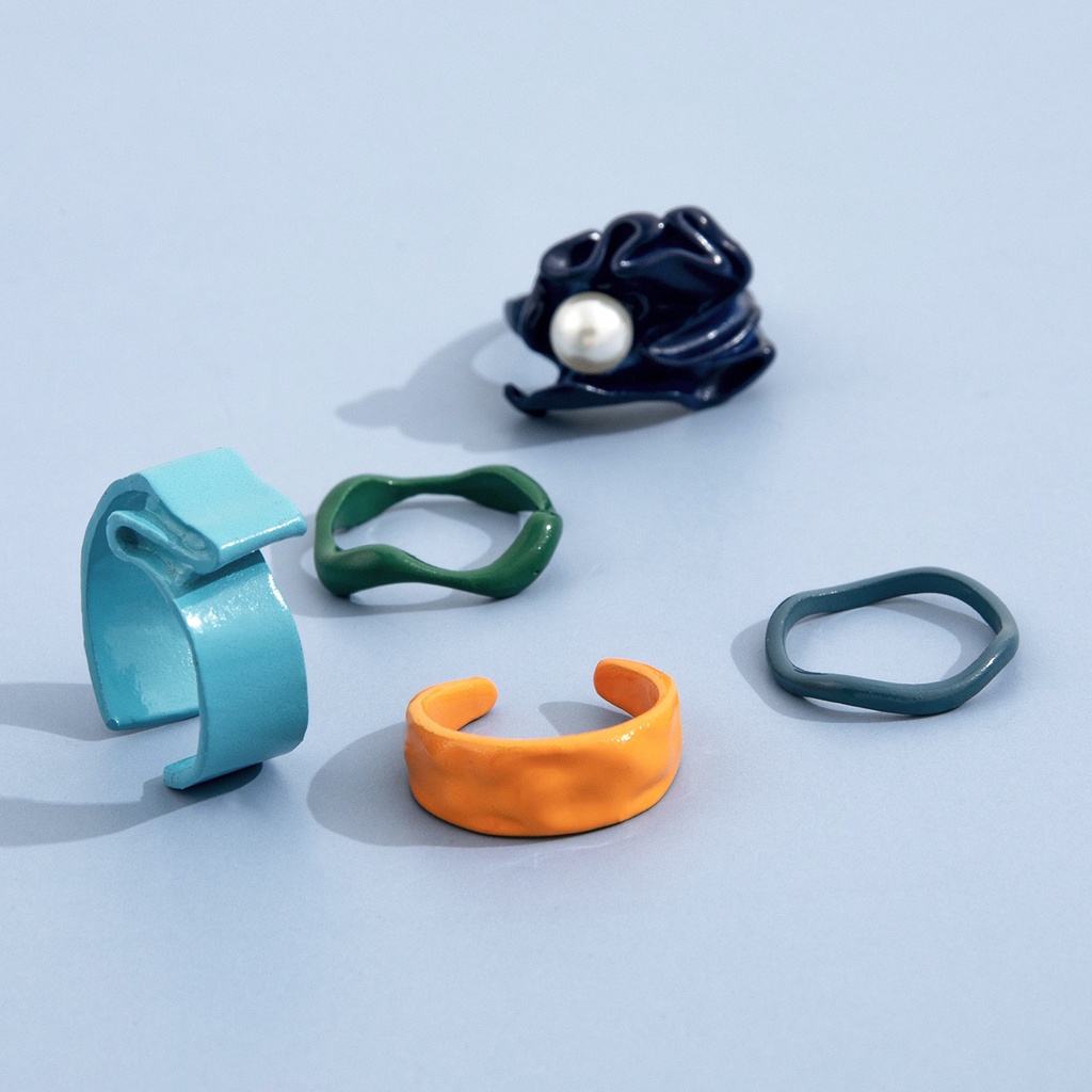 Desain Orang Banyak Kecil Vintage Paduan Cat Cincin Kepribadian Sederhana Permen Mutiara Tidak Teratur Bersama Wanita Cincin Lima Potong Set