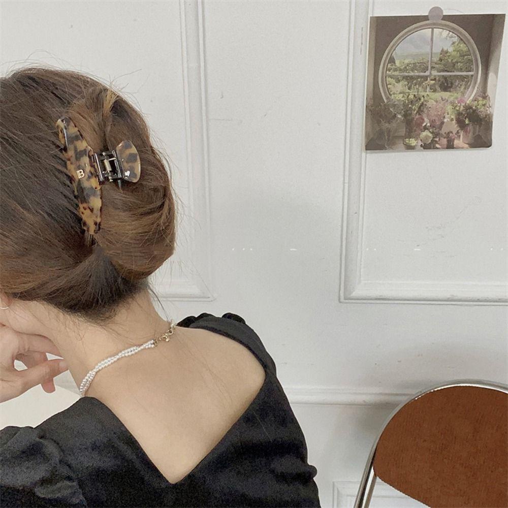 Agustina Huruf B Cakar Rambut Tidak Biasa Mode Sederhana Untuk Gadis Asam Asetat Hiu Klip Hiasan Kepala Ponytail Holder Untuk Wanita Women Hair Clips