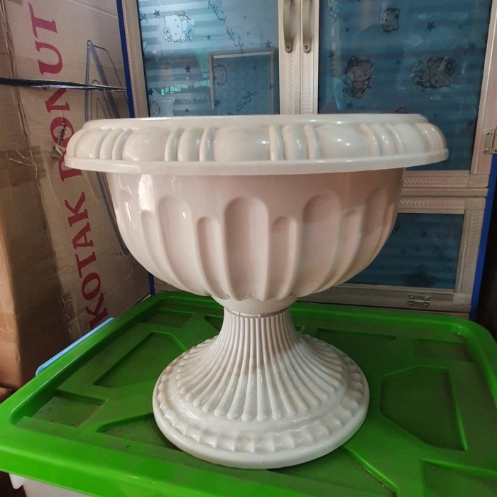 pot bunga kaki 591/ pot piala kaki pendek phylia / pot bunga kaki pendek