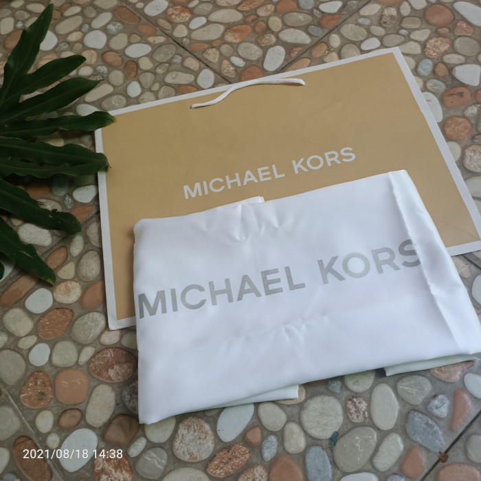 

⭐BISA COD⭐ DUST BAG MICHAEL KORS ORI dan PAPER BAG MK ORI SET MEDIUM DB ORI