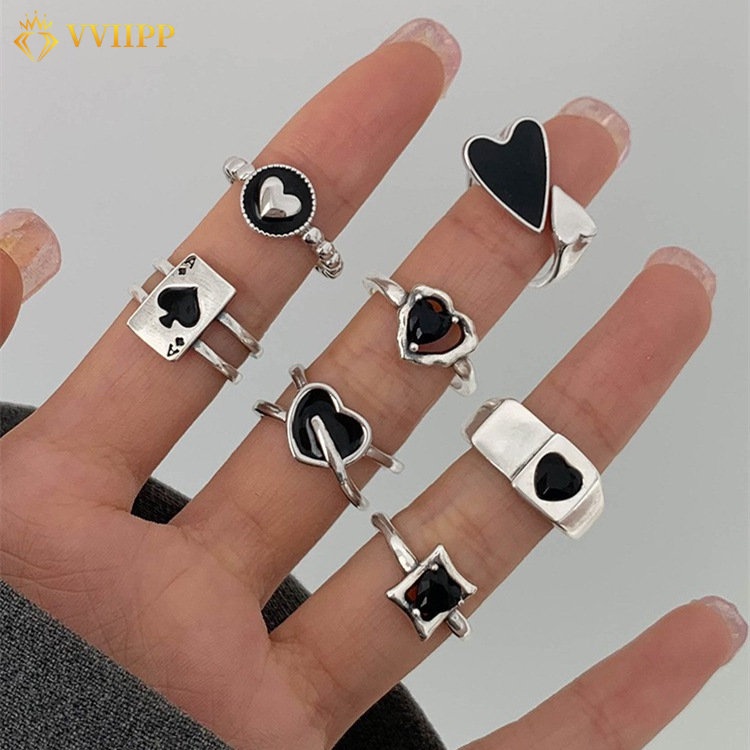 7Pcs/set Retro Spades Heart Ring Set Dropping Oil Silver Rings for Women Jewelry Accessories