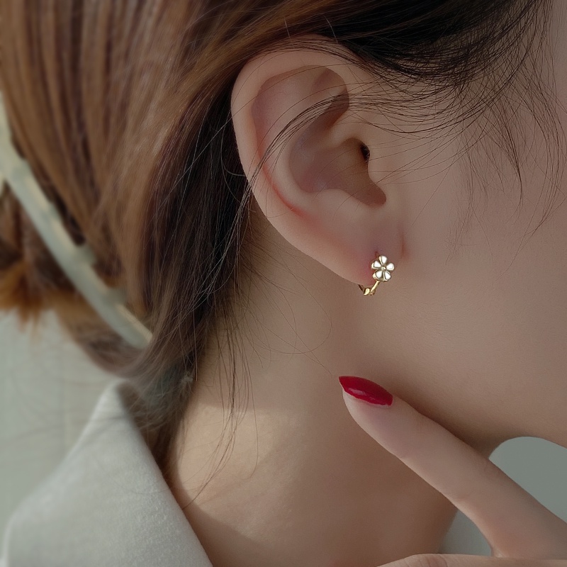 Anting Bunga Perak925 Anting Sederhana Anting Gaya Korea Klip Telinga Anting Gadis Manis Kecil