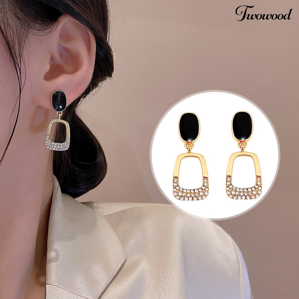 Twowood 1pasang Drop Anting Geometris Berongga Persegi Elegan Berlian Imitasi Tertanam Berlian Imitasi Bertatahkan Perhiasan Fashion