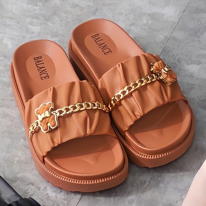 (COD) Sandal Kokop Krut Rantai Bear Wanita Sol Tebal Balance 1603-W3