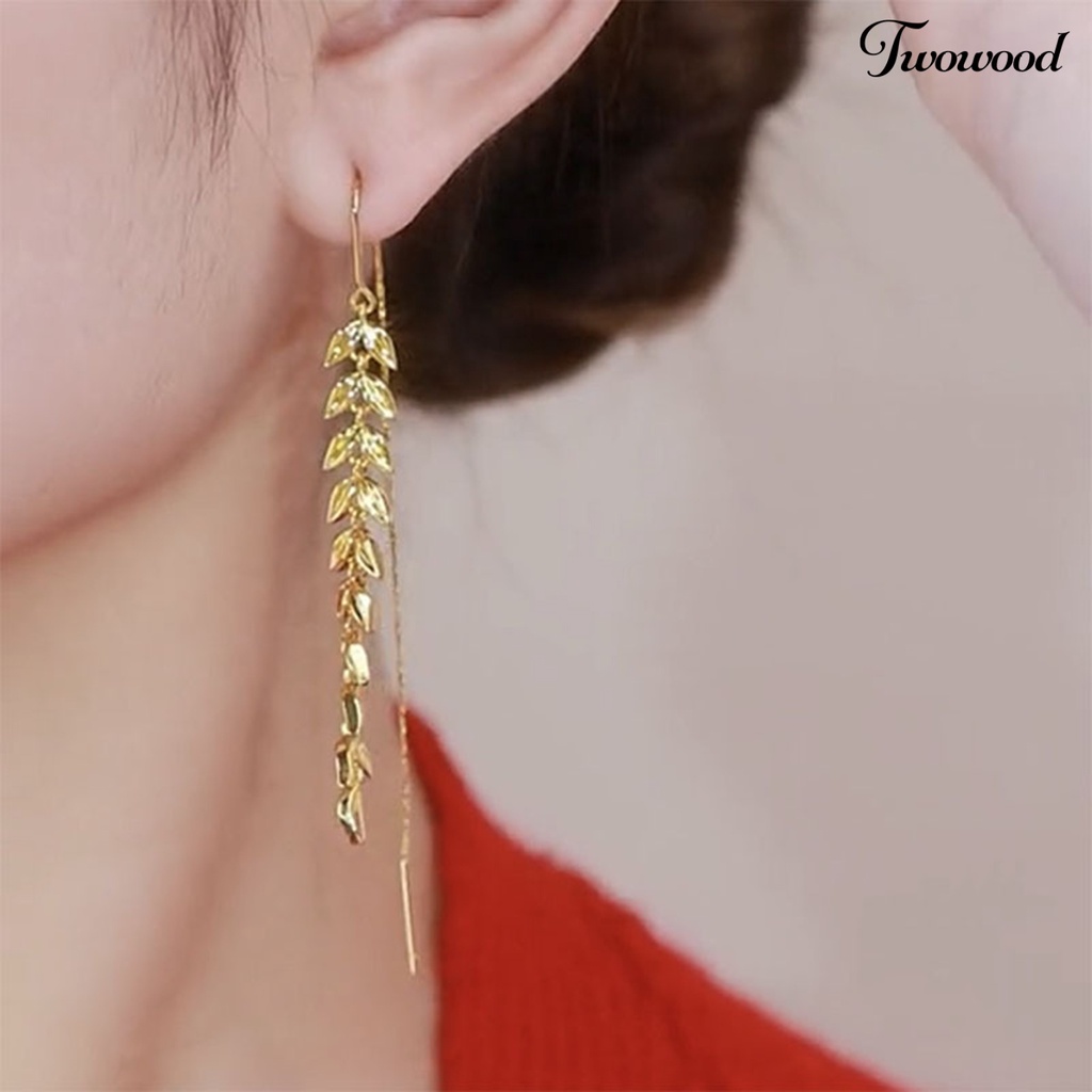 Twowood 1pasang Menjuntai Anting Electroplating Kepribadian Kelas Tinggi Desain Gandum Shiny Dress Up High-Gloss Wanita Panjang Rumbai Anting Fashion Perhiasan