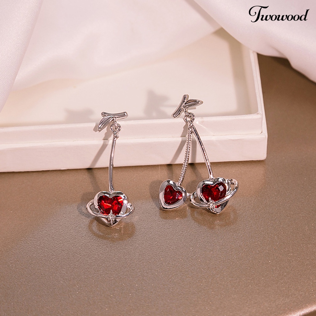 Twowood 1pasang Liontin Anting Asimetris Geometris Splicing Fashion Cinta Hati Merah Berlian Imitasi Telinga Studs Perhiasan Aksesori