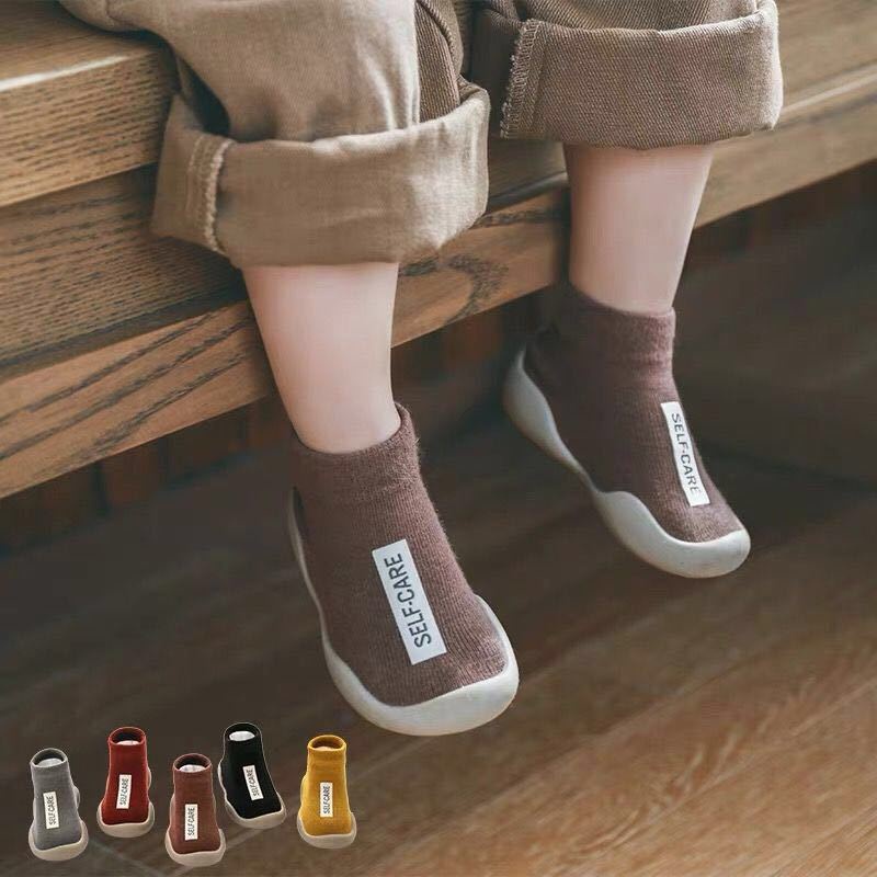 SEPATU BAYI  ANAK PREWALKERS ANTI SLIP SEPATU BAYI KARAKTER SEPATU BAYI FULL KARET SKIDDER PREWALKER  ALAS KARET  SEPATU BALITA