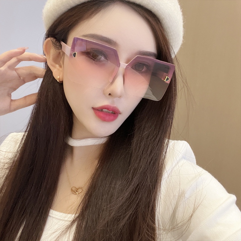 (YUZHU) Kacamata Hitam Setengah Bingkai Berbentuk D Fashion Korea Untuk Wanita INS Gaya Oversized Square Frame Sunscreen Sunglasses