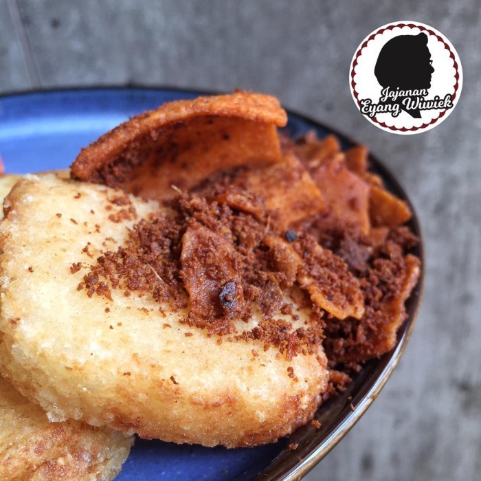 

Terlaris ✨ -Keripik Rendang Telur Telor Kering Minang Padang Payakumbuh Asli 200gr- 2.2.23