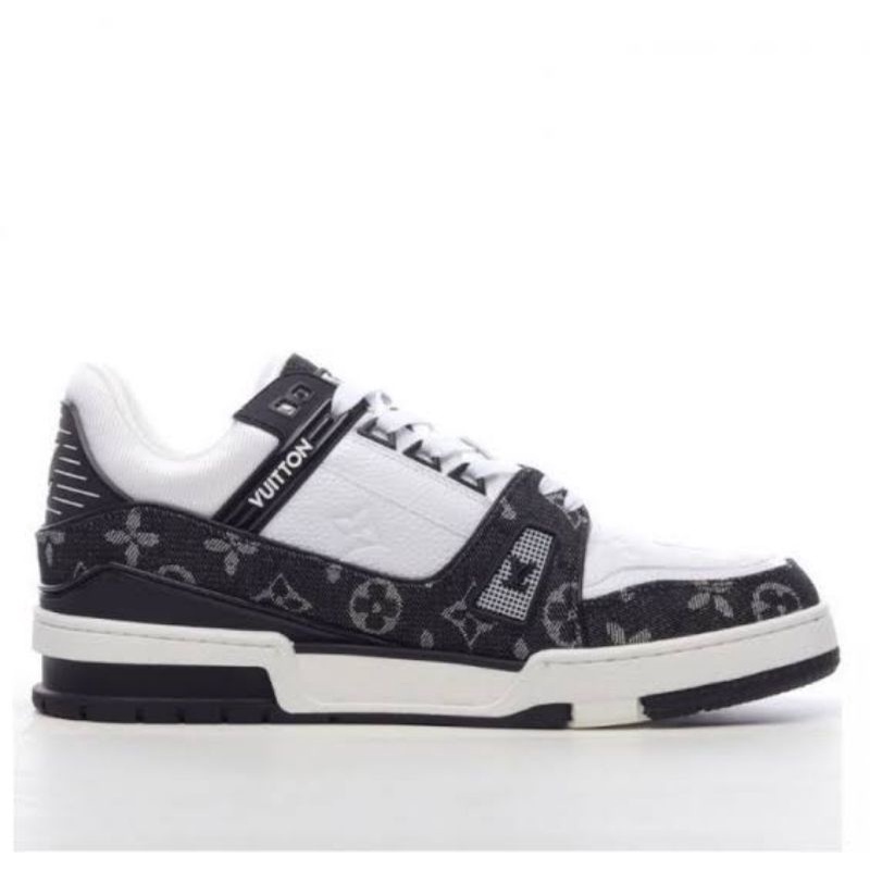 Sepatu LV Trainer Black white