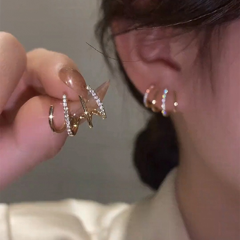 AY(CN) Anting Tusuk Kristal Elegan Warna Emas Untuk Wanita