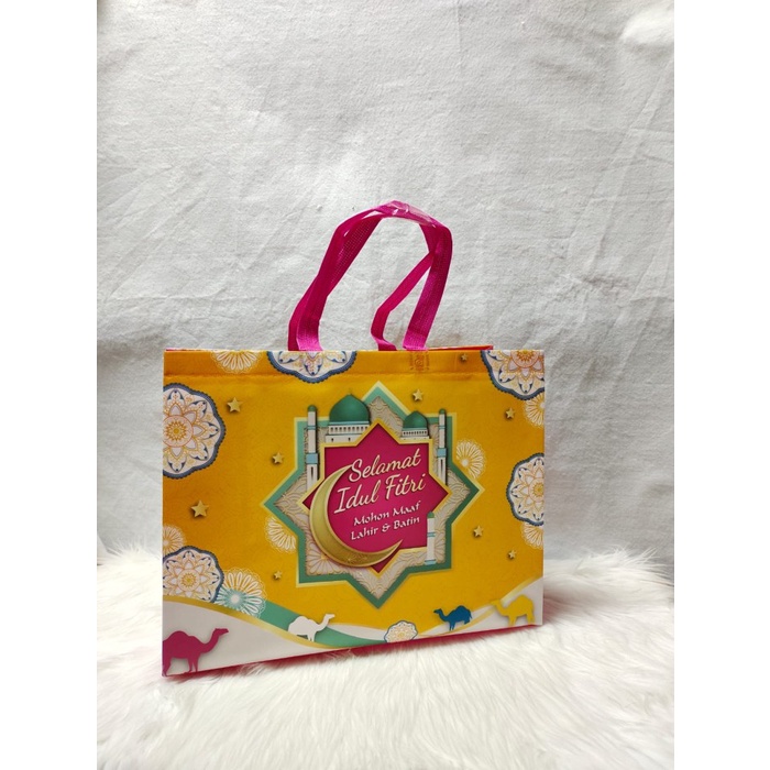 

⭐BISA COD⭐ TAS SPUNBOND GOODIE BAG BOX BAG 31 X 40 X 16 IDUL FITRI FULL PRINTING - PINK
