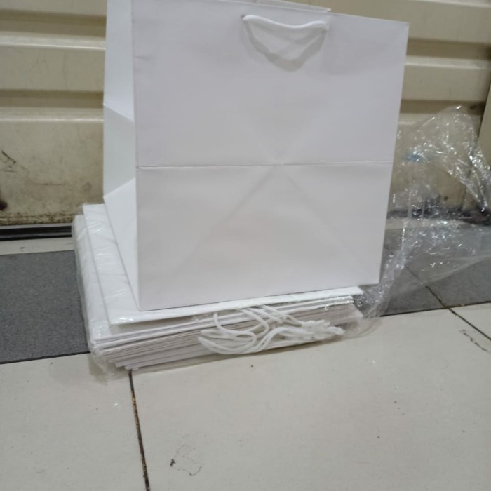 

⭐BISA COD⭐ paper bag nasi box 30 putih isi 12pcs terlaris dan termurah