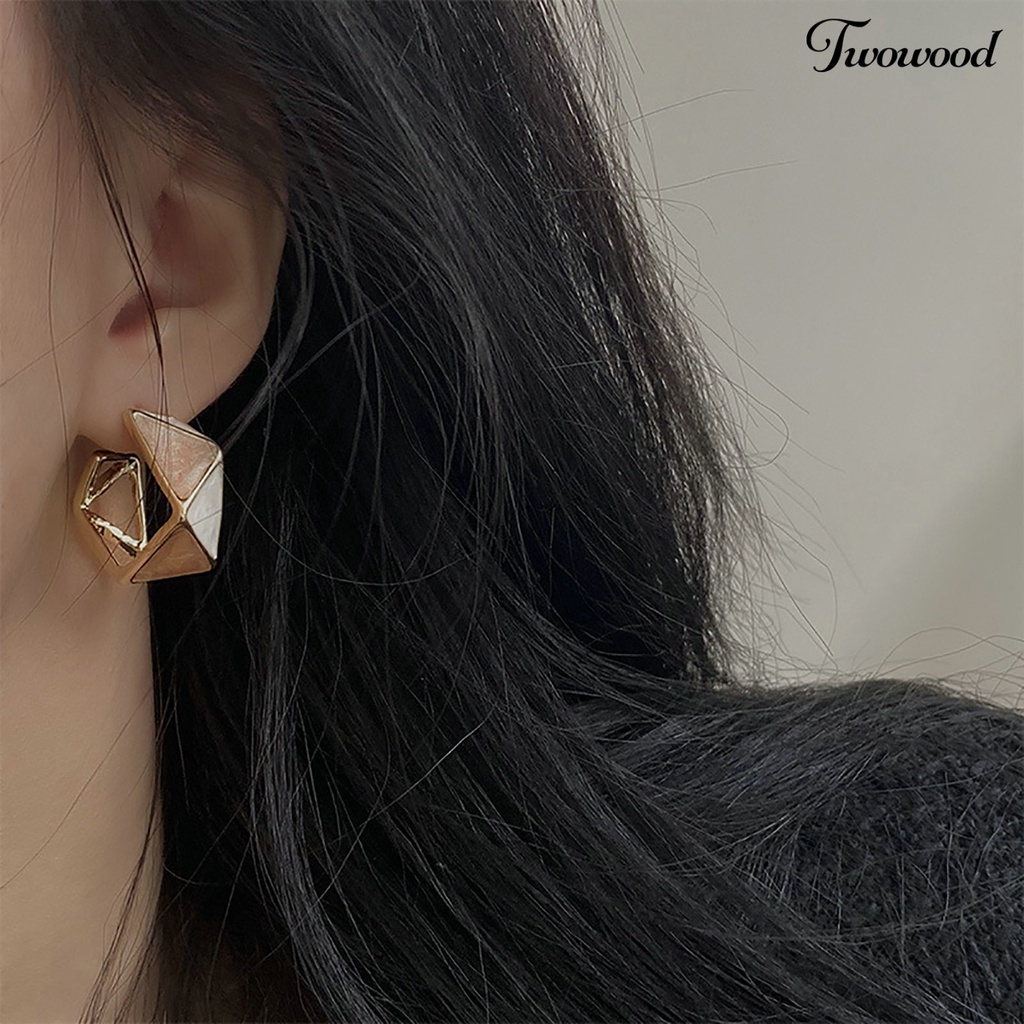 Twowood 1pasang Anting Stud Vintage Temperamen Geometris Sederhana Meriah Hias Warna Merah Wanita Belah Ketupat Liontin Drop Earrings Perhiasan Untuk Tahun Baru Cina