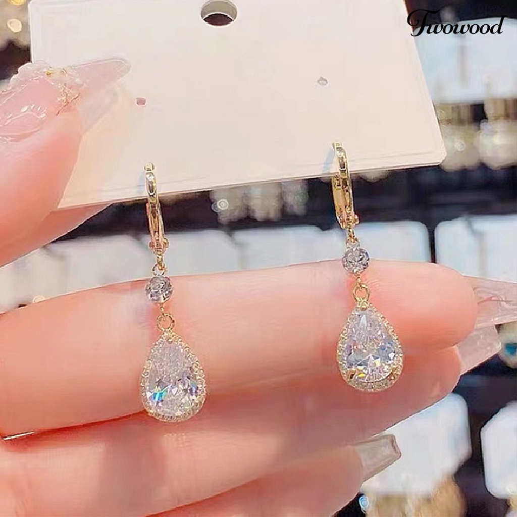 Twowood 1pasang Menjuntai Anting-Anting Tetesan Air Liontin Elegan Emas Hypoallergenic Berkilau Berlian Imitasi Wanita Anting-Anting Fashion Perhiasan